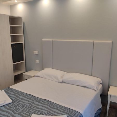 Hotel Caravel Park Rimini Extérieur photo