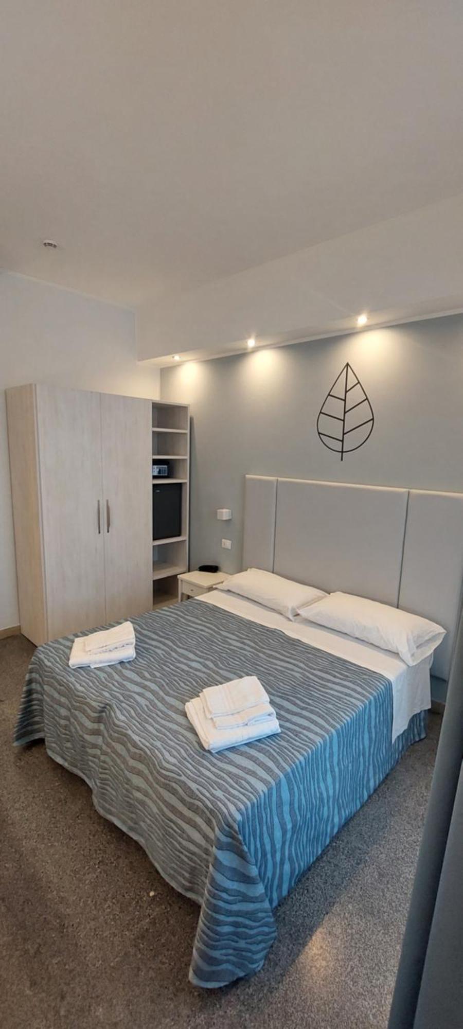 Hotel Caravel Park Rimini Extérieur photo