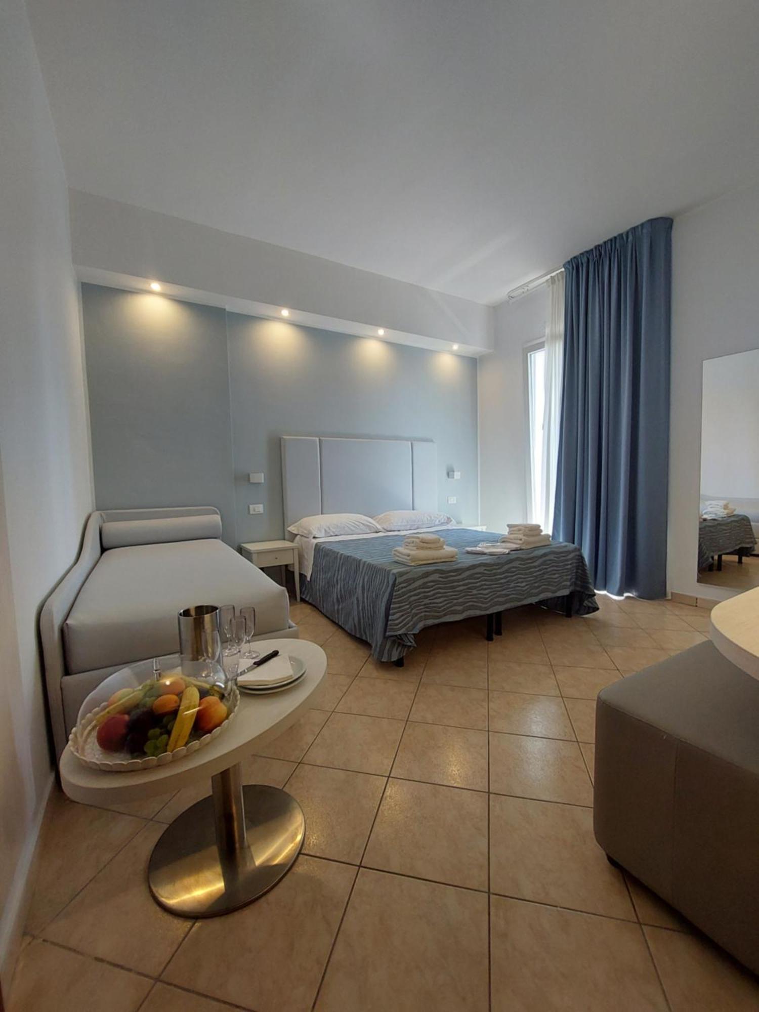 Hotel Caravel Park Rimini Extérieur photo