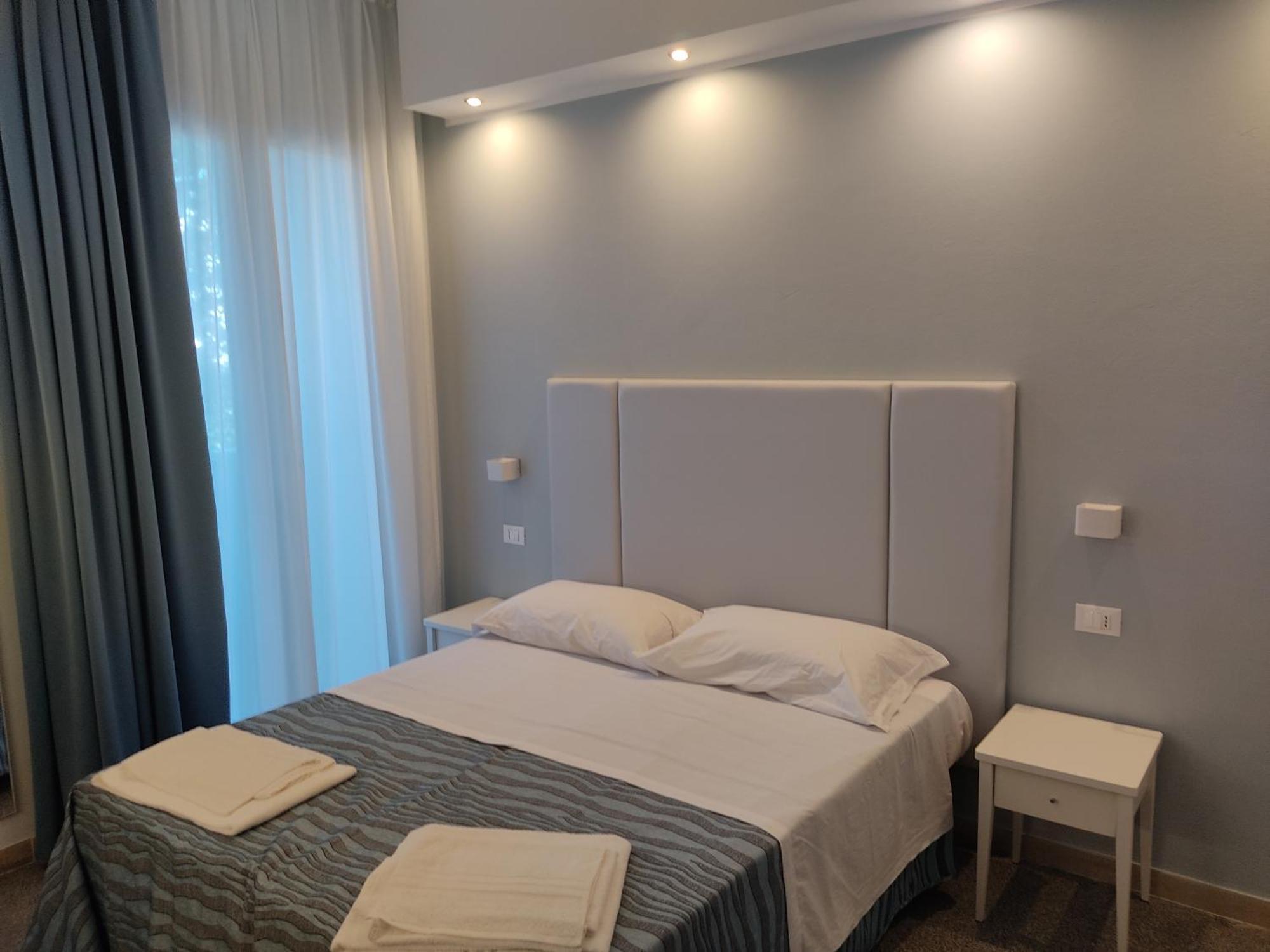 Hotel Caravel Park Rimini Extérieur photo