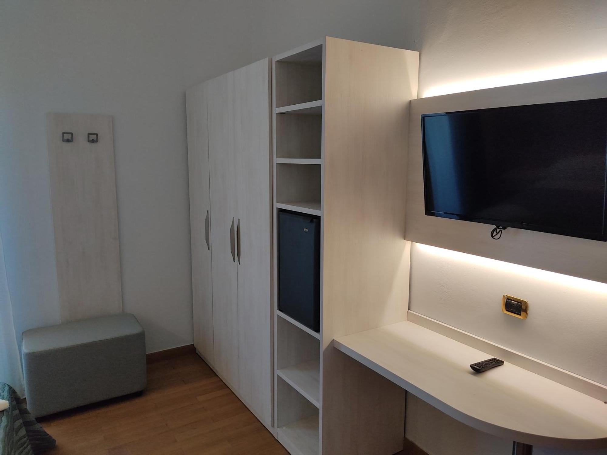 Hotel Caravel Park Rimini Extérieur photo